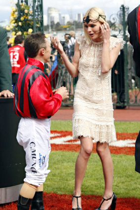 Sydney jockey Chris Munce discusses diet tips and the benefits of wasting with American actress Kate Bosworth.