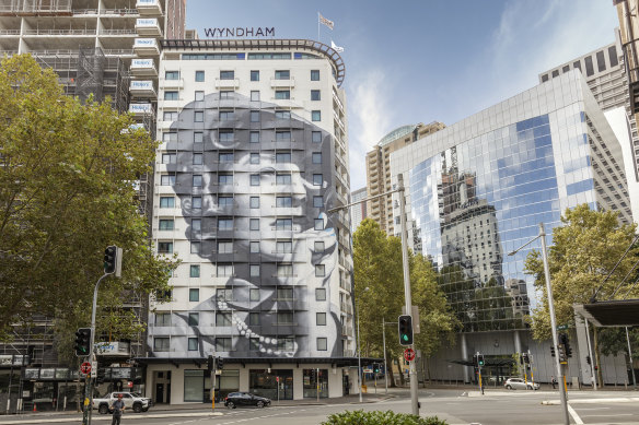 Club Wyndham hotel, on corner of Goulburn Street and Wentworth Avenue, Sydney.