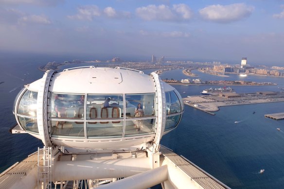 More than 800 feet high, the Ain was built to carry 1,400 passengers, offering private cabins for dinners, corporate events and posh parties.