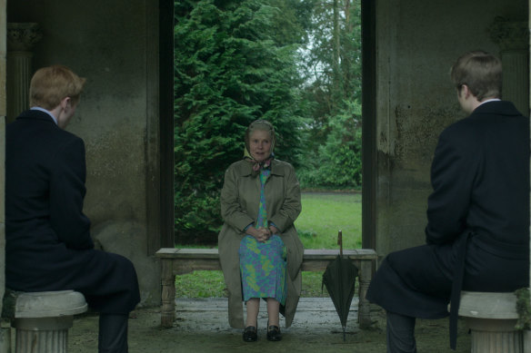The Queen (Imelda Staunton) speaks with Prince William (Ed McVey) and Prince Harry (Luther Ford) in the final chapter of The Crown.
