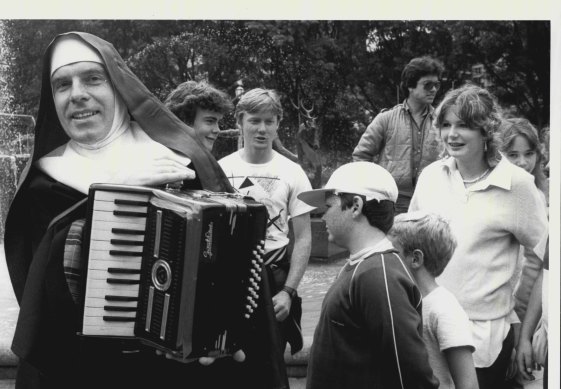 Fabian Lo Schiavo as Mother Inferior on the ABC program Encounters with reporter Vaughan Hinton and producer Brian Nicholis, 1985.