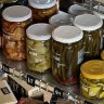 Pick up picnic provisions at Sweet Nectar Inn.