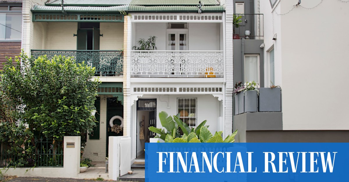 IMF outlook report downgrades Australia's growth prospects, says house prices could sink by 14 per cent - Vimarsana News