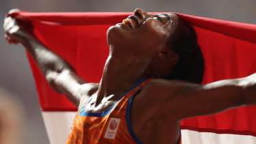 Sifan Hassan of the Netherlands celebrates winning gold in the women's 10,000 metres final.
