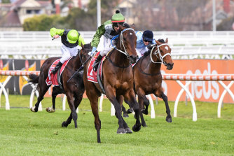 Incentivise powers away at Caulfield.