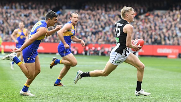 An opportunistic Jaidyn Stephenson kicks his second.