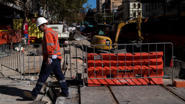 The light rail line from Sydney's CBD to the south east is still far from completed, more than two years after construction began.