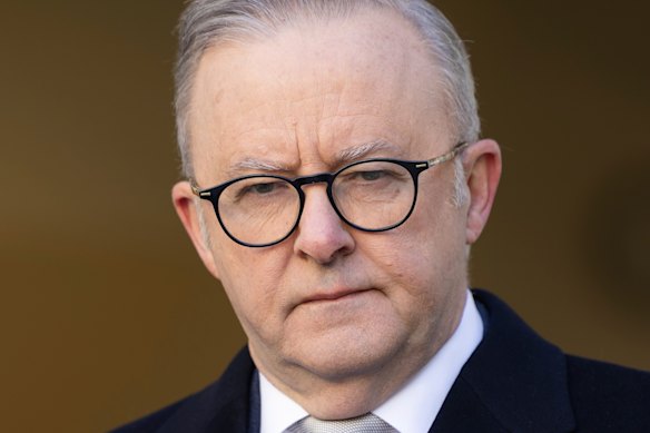 Prime Minister Anthony Albanese opposes a total ban on online gambling advertising.