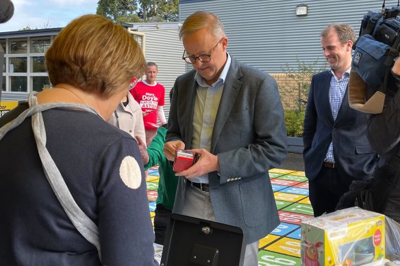 Prime Minister Anthony Albanese visited the Bayswater Primary School polling station on Saturday in the Aston byelection.