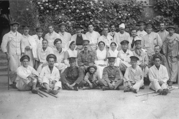 Wounded Anzacs being treated in Valletta.