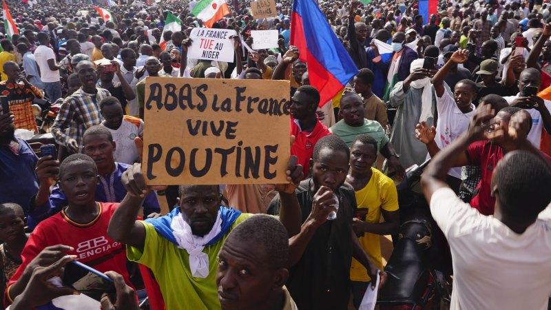 ‘Down with France’: Protesters waving Russian flags march through Niger’s capital