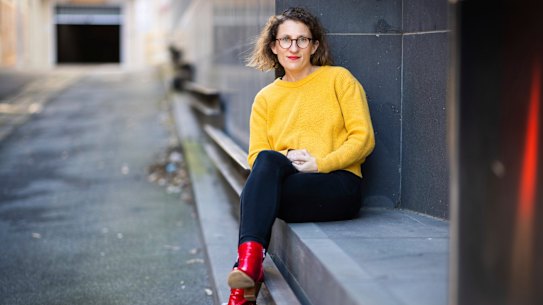 Jenn Lacy-Nichols speaks about insecure work and precarious contracts in academic research