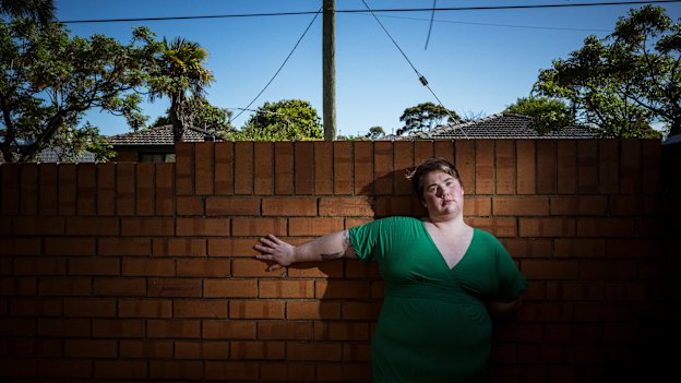 Mel Jefferies is suing her doctors.