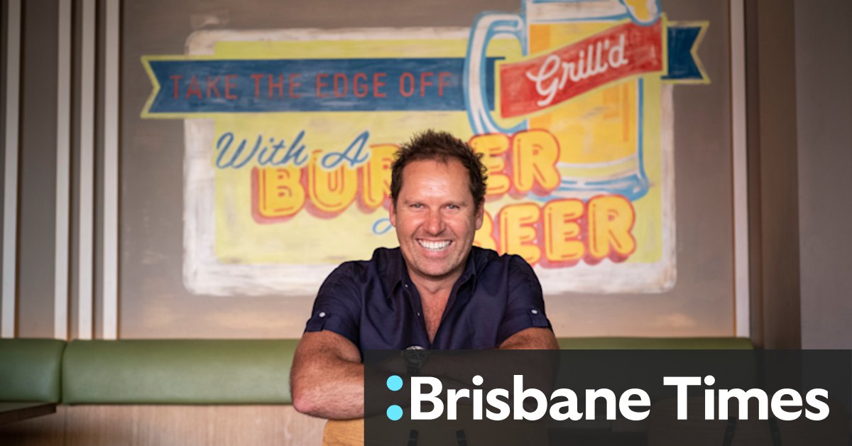 Burger mogul sells Melbourne home for $15m, and it comes with the lot - Vimarsana News