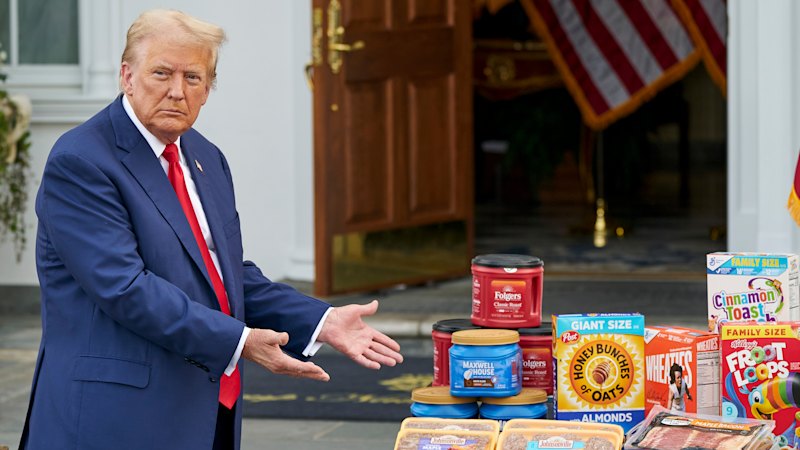 Trump'un 2024 market fotoğrafı, ara seçimlerde Cumhuriyetçileri rahatsız ediyor.