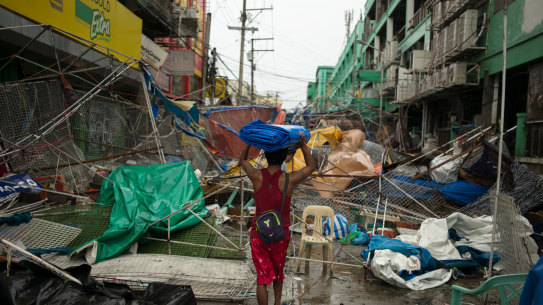 Florence and Mangkhut, similar but different as water and wind