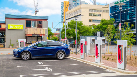 Uber, which has set a target to phase out petrol vehicles from its platform by 2040, is exploring ways to boost uptake of electric cars in Australia, where sales are lagging other nations.