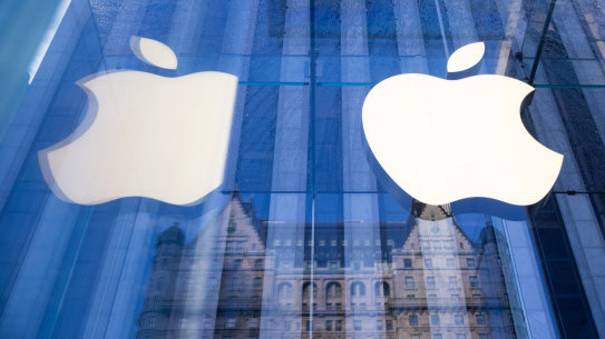 Apple’s last pay deal for retail staff was signed in 2014 without union involvement.