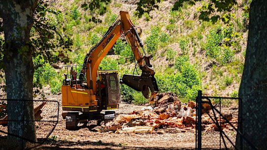 Work is wrapping up on the removal of 42 trees along the Mount Eliza escarpment in King’s Park.
