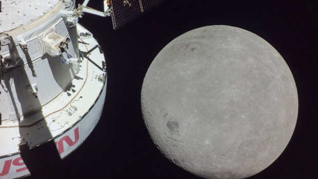 What time is it on moon? Europe wants a lunar time zone
