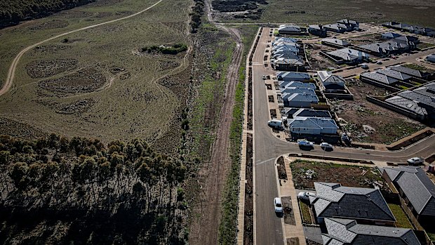New housing in Manor Lakes butts up against the reserve for the future Outer Metropolitan Ring.