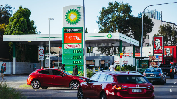 Petrol companies could face $100,000 fines under price regulation plan