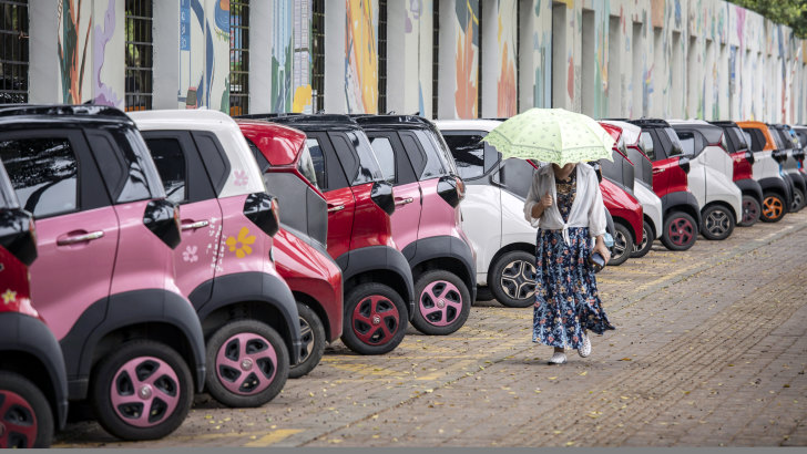 Cities such as Guangzhou are offering incentives to get locked-down residents go back to buying electric cars.