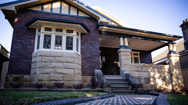 Young couple pay $2m for Carlton home – and a yard for the dachshund