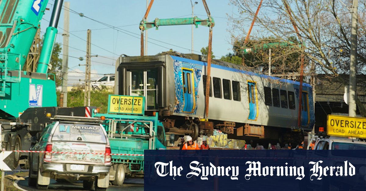 Major commuter train lines to resume but derailment cause still unknown