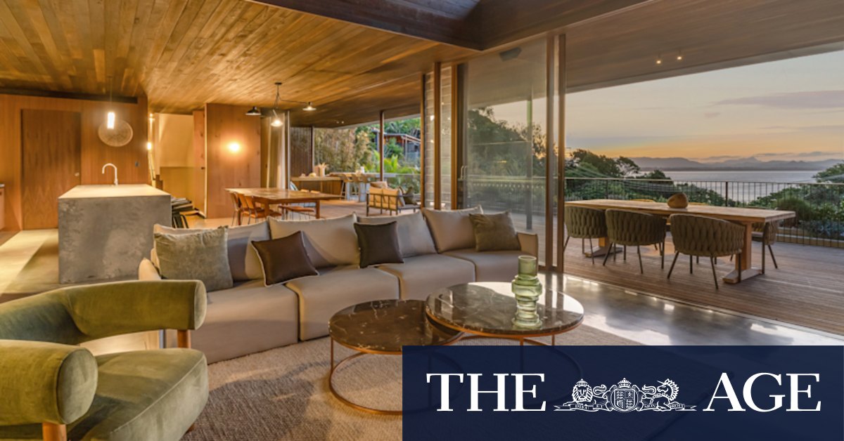 NSW property: Filmmakers John Raftopoulos and Claire Jensz list Byron Bay as Michelle Bridges buys in Rose Bay and tech investor Tony Davis buys in Bondi Beach - Vimarsana News