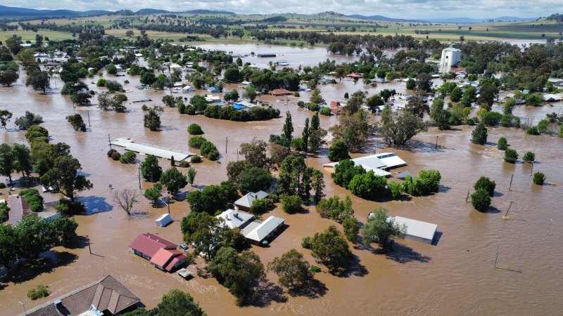 NSW floods LIVE updates: Forbes told to evacuate as floods hit NSW Central West