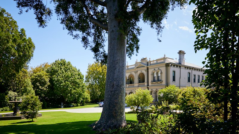 Beauty billionaires bought Toorak’s most expensive home. Then they got help to buy out the neighbours