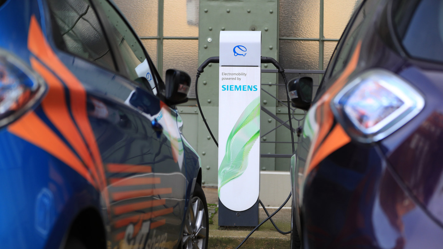 Can European car makers accelerate electric transition?