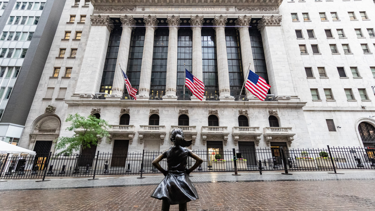 US coronavirus case surge smashes sharemarket rally