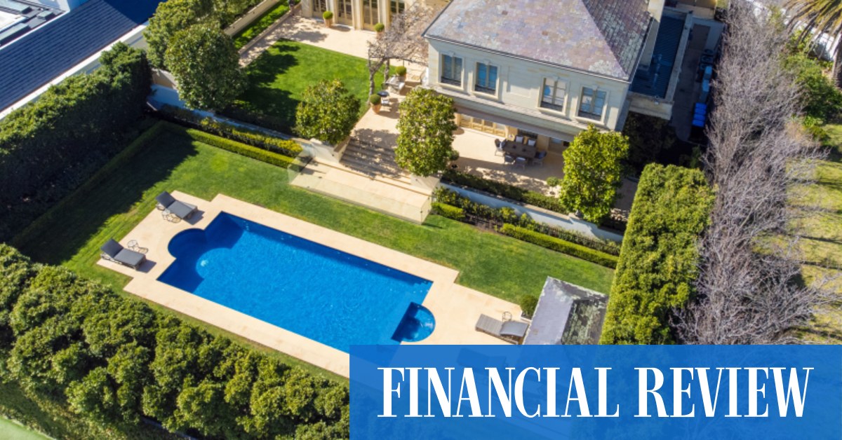 Melbourne luxury property: Toorak mansion sells for $32 million but below the marketing range - Vimarsana News