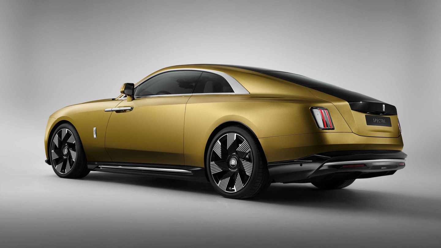And now for the allelectric RollsRoyce Spectre, all 800kplus of it