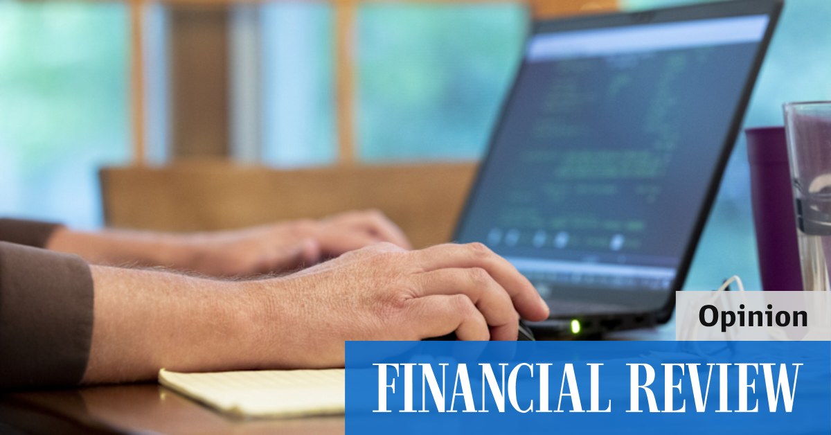 Remote workers worry staff have second jobs - Vimarsana News