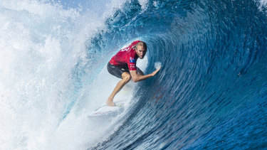 Soaked krabbe synder Tahiti Pro: Australian surfer Owen Wright wins maiden title in Teahupo'o