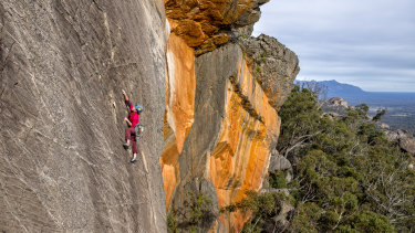 This image was supplied by Simon Carter, to show the low impact of climbing on the Grampians. Used with permission.