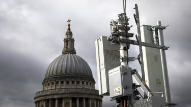 An array of 5G masts installed on a rooftop overlooking St. Paul's Cathedral by EE the wireless network provider, owned by BT Group Plc, during trials in the City of London. 