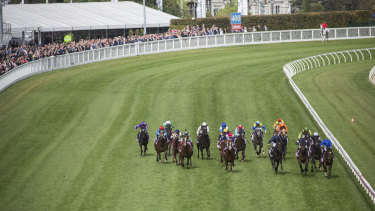 caulfield cup first race