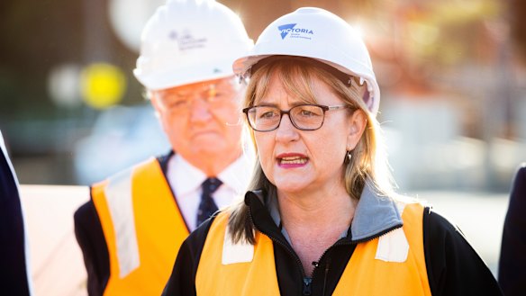 The Victorian government is going ahead with the Suburban Rail Loop despite the federal government refusing to commit funding. 