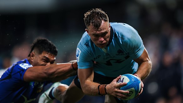 Darby Lancaster takes to the air to score the golden point try against the Force