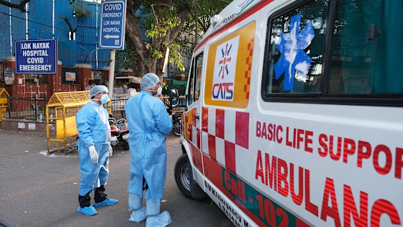 People who have been in India in the 14 days before arriving in Australia now face fines or jail time.