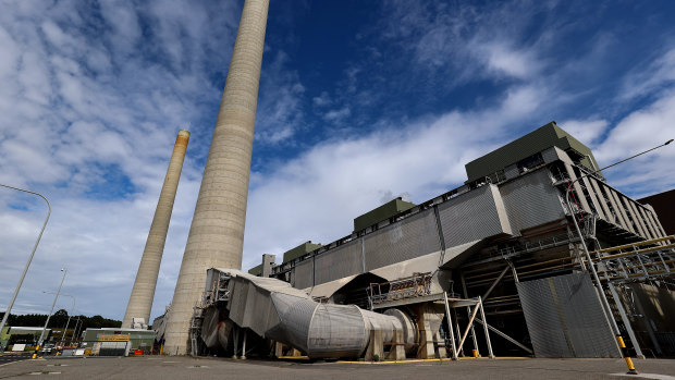 The Eraring power station in NSW’s Hunter region. A new report shows workers who lose their jobs in such areas face larger-than-normal hits to their incomes.