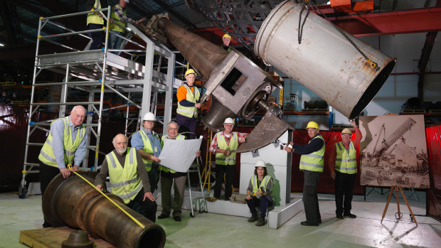 Volunteers at work on the Great Melbourne Telescope.