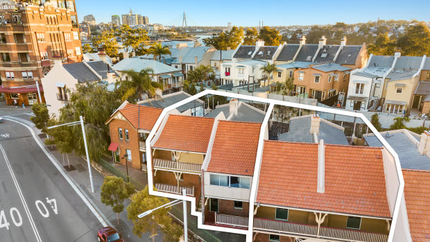 The last two remaining unit blocks, 27-29A and 31-33A Dalgety Street, Millers Point have sold for a total of $8.675 million.
