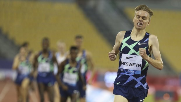 Stewart McSweyn wins the 1500m in the Diamond League meeting at Doha in September last year.