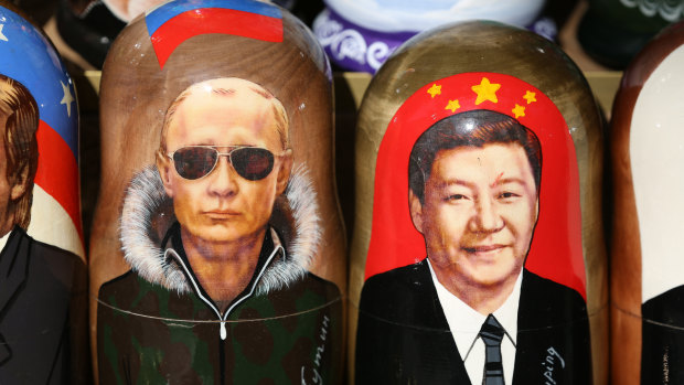 Matryoshka dolls depict new best friends Vladimir Putiin and Xi Jinping.
