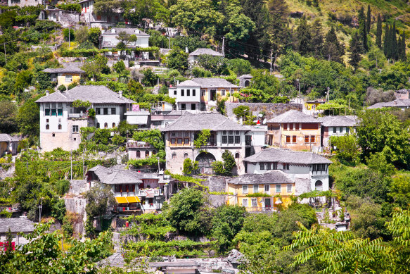 The steep slopes of Gijirokaster.